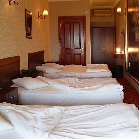 Szálloda Ista Golden Palace
