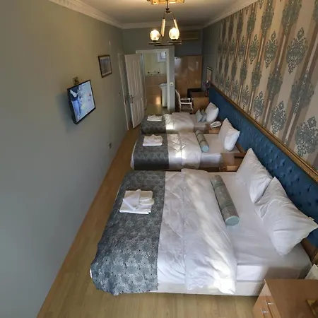 Ista Golden Palace 3*