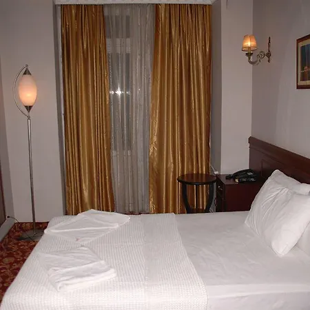 Otel ısta Golden Palace 3*