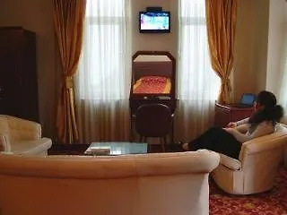 Ista Golden Palace
