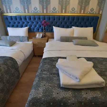 Ista Golden Palace 3*